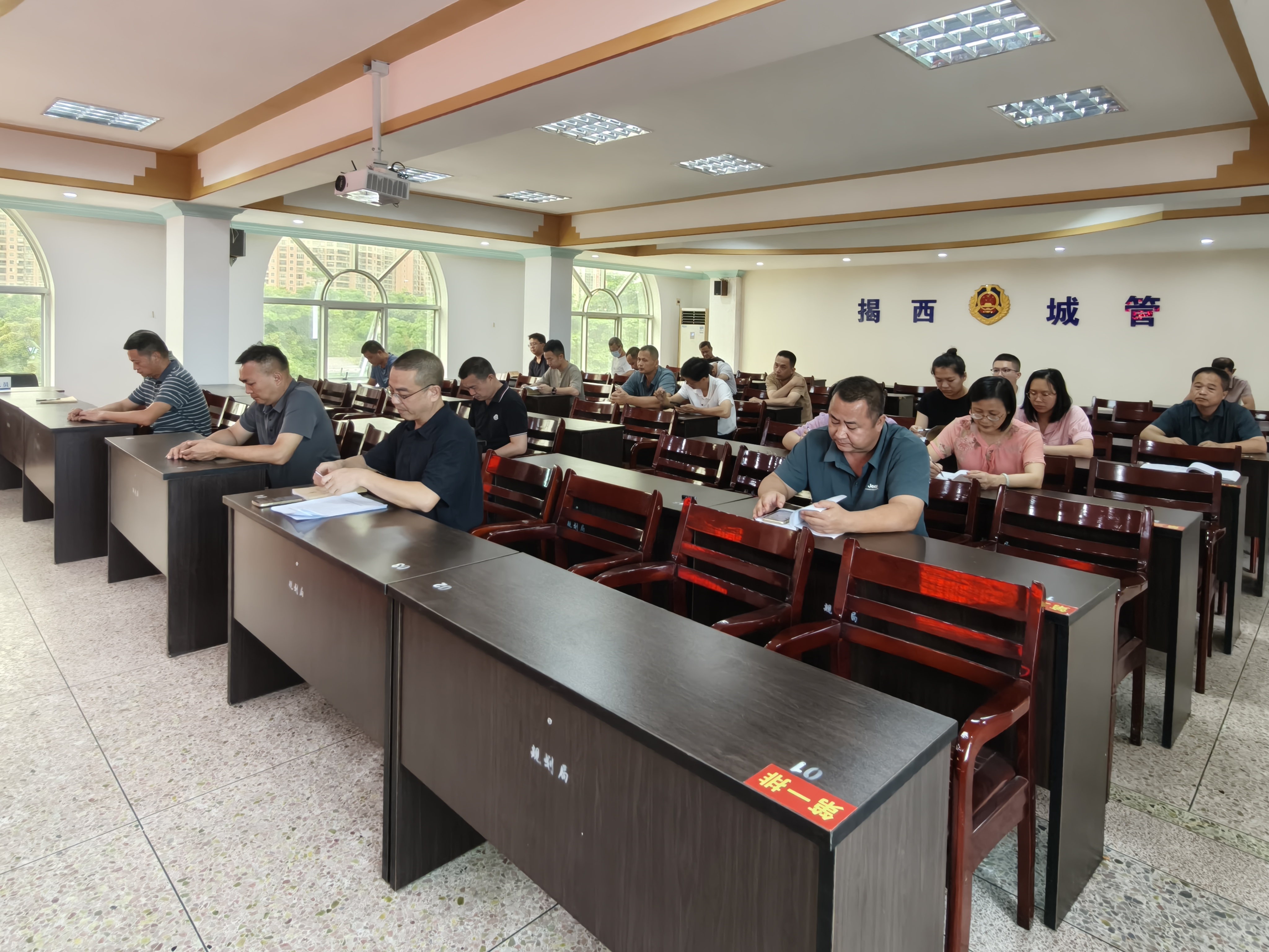党员大会 (3).jpg