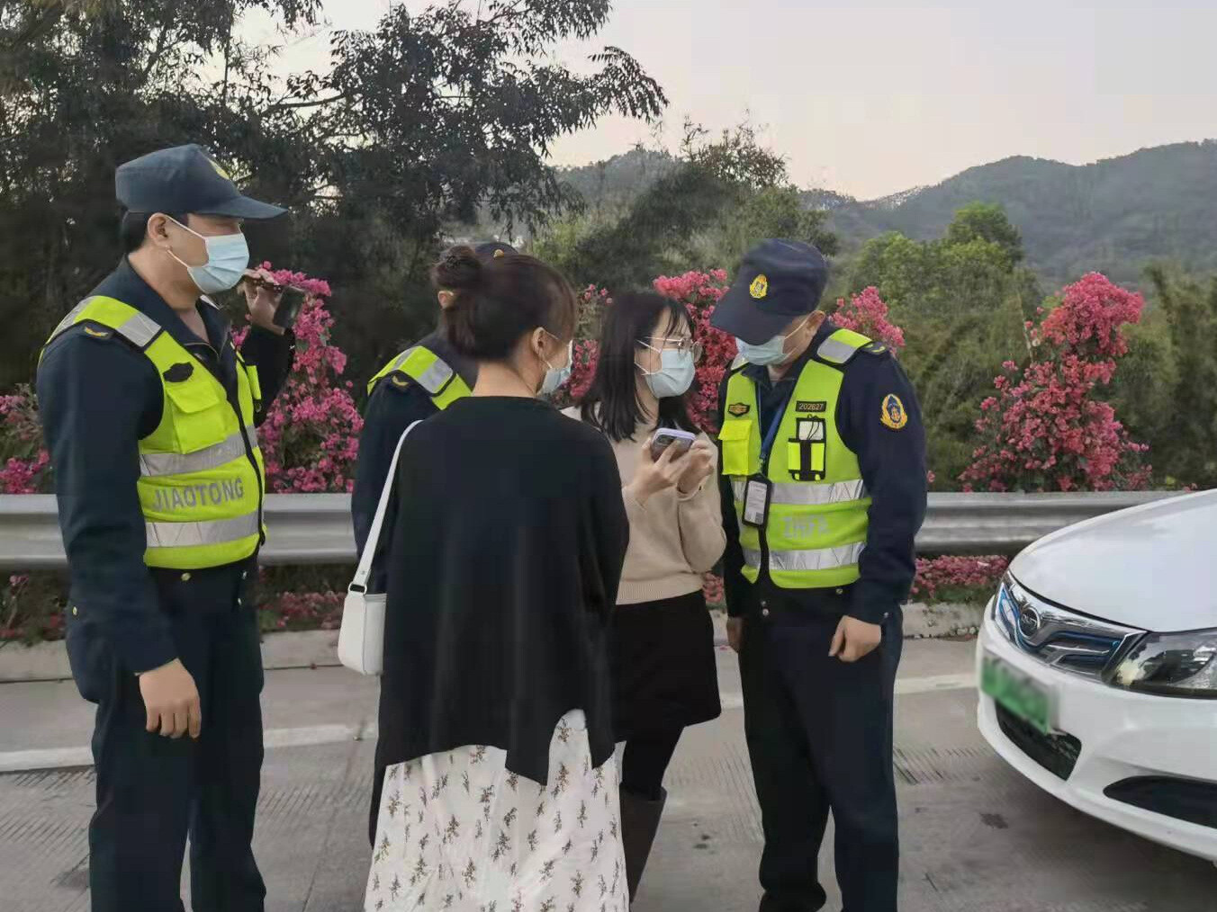  交通执法在行动_2